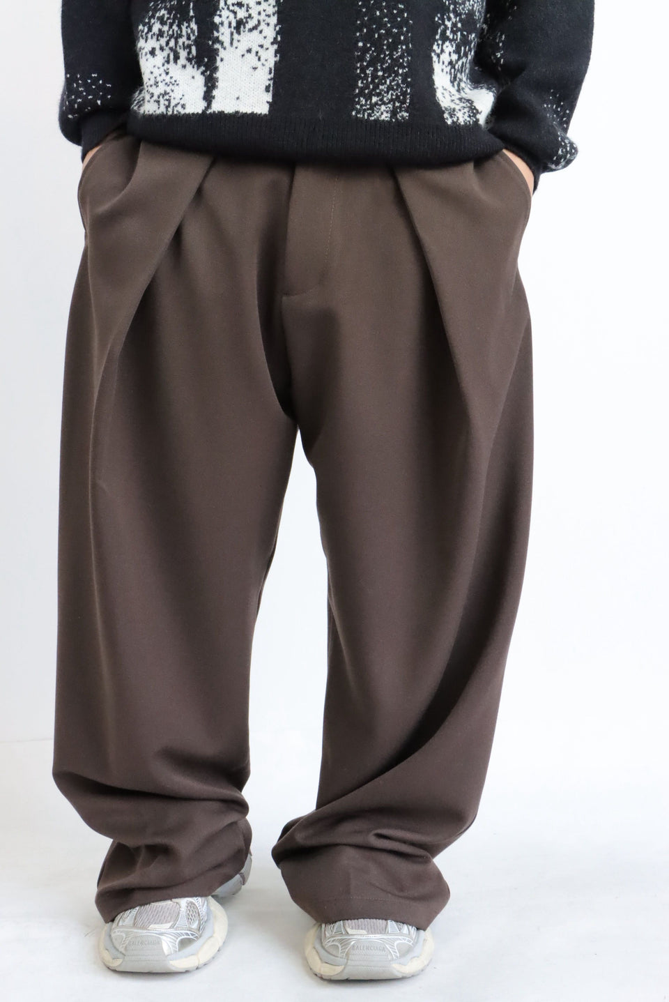 Pantalone baggy uomo marrone
